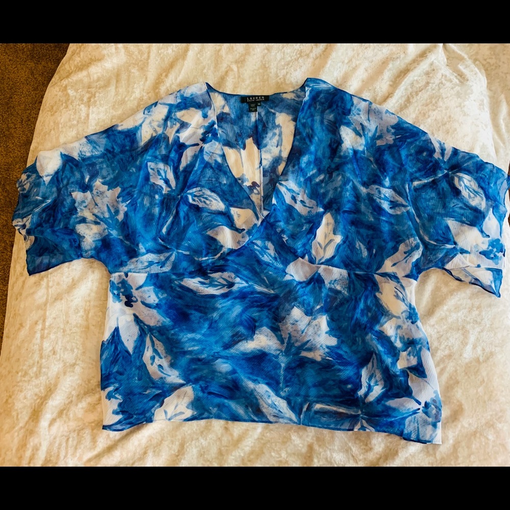 💙Lauren by Ralph Lauren blue/white silk blouse💙